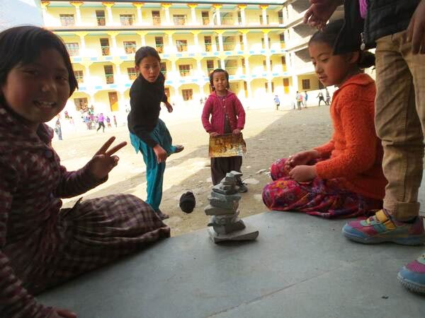 শৈশব হারিয়ে যাওয়া