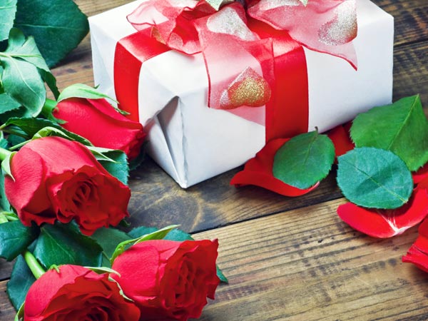 উপহার দিন ছোটদের