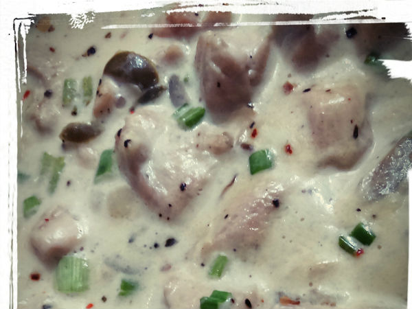 চিকেন ইন ক্রিম সস