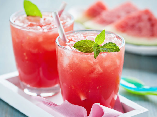 ত্বকের যত্ন নেয়
