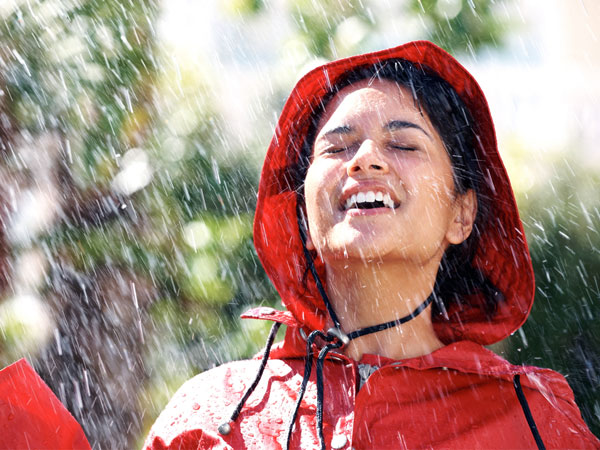 অতিরিক্ত জামা ব্যাগে বা অফিসে রাখুন