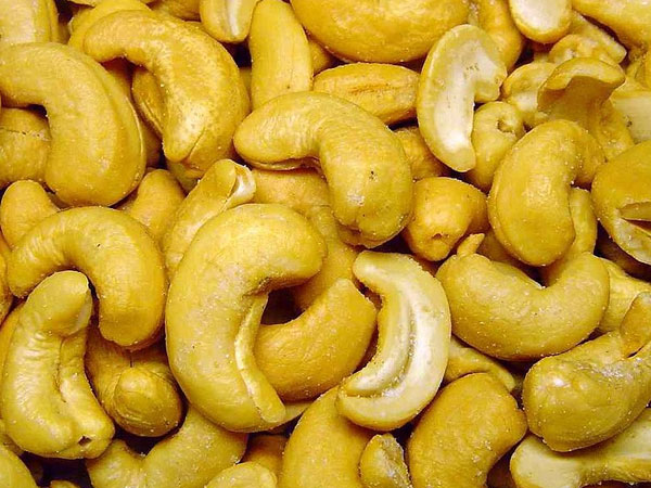 ৫. কাজুবাদাম: