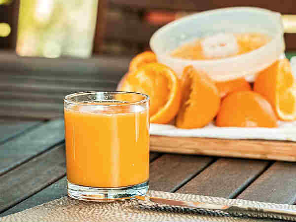 ৮. কমলালেবুর রস: