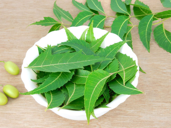 ৪. খুশকির প্রকোপ কমায়: