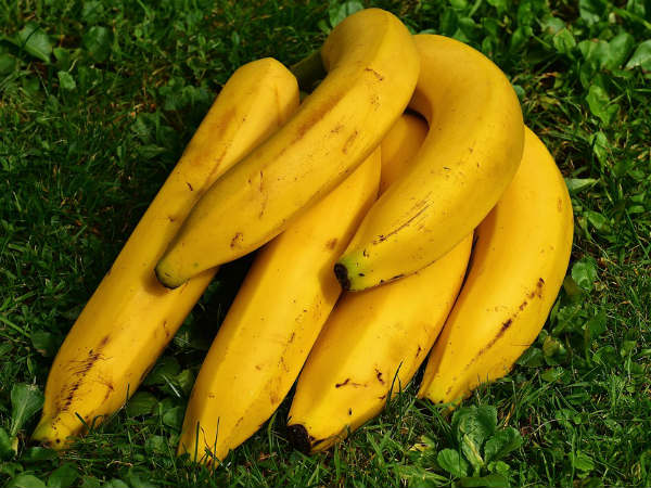 ২. কলা: