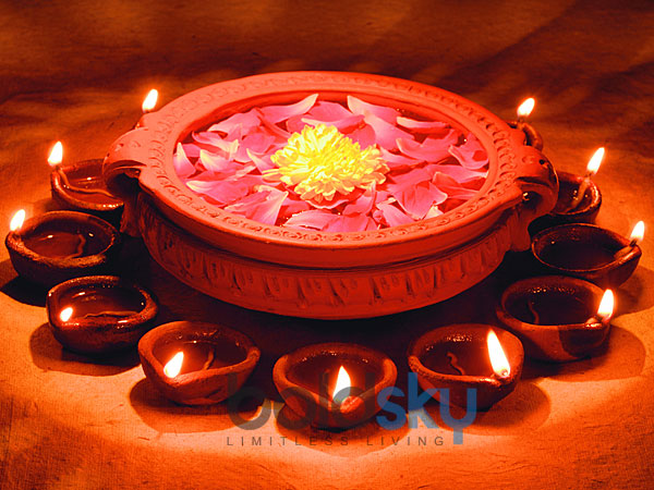 ৭. স্মরণ করা হয় মহাবীরকেও :