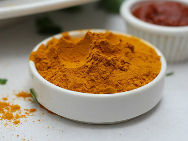 ৬. হলুদ: