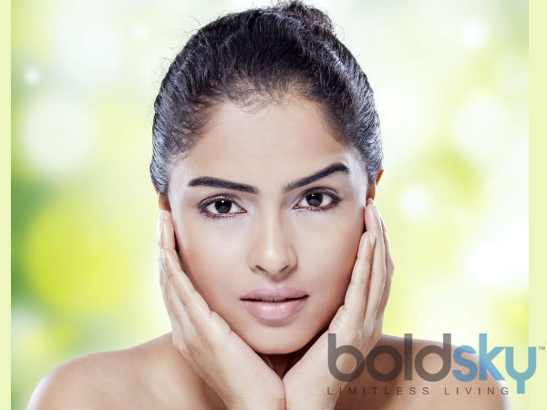 ৯.ত্বকের যত্নে সাহায্য করে