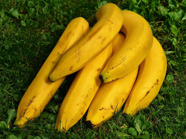 ৩. কলা: