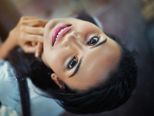 ১. হাতের তালু আর চোখ: