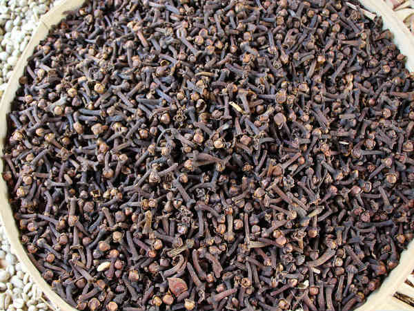 ৯. লবঙ্গ: