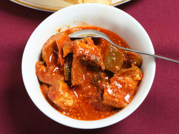 ৫. মেটাবলিজম রেট কমে যায়: