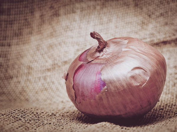 ৬. পেঁয়াজের রস: