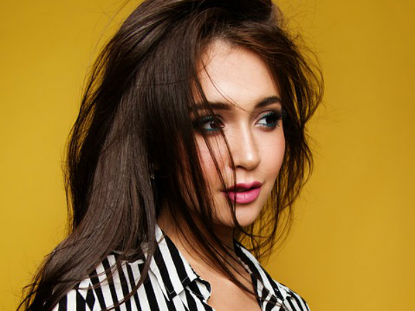 ৭. চুলের সৌন্দর্য বৃদ্ধি করে: