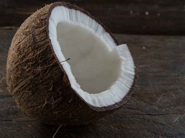 ২. ছোট নারকেল: