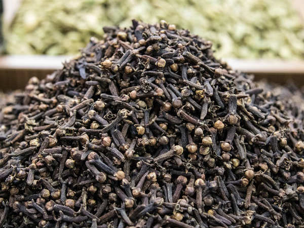 ২. লবঙ্গ: