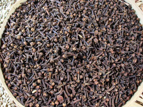 ৪. লবঙ্গ: