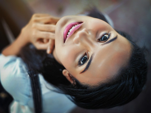 ৩. ত্বকের দাগ কমায়:
