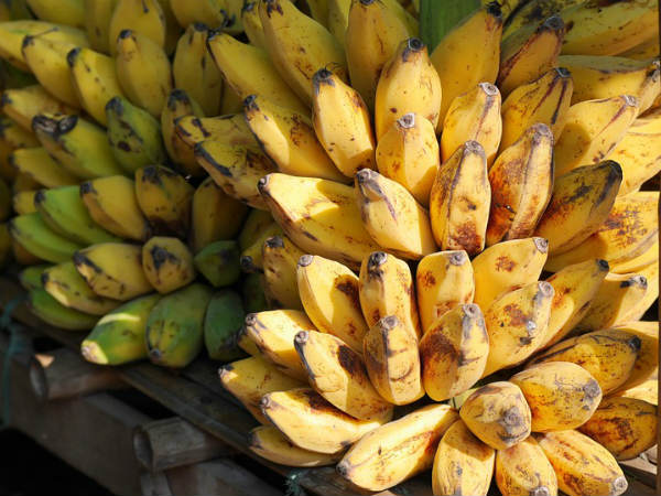 ৩. ত্বকের বয়স কমে: