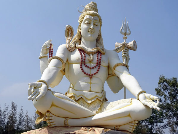 ৩. ওম নমহ শিবায়: