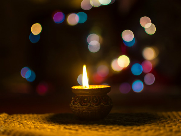 ৬. মৃত মানুষদের ছবি: