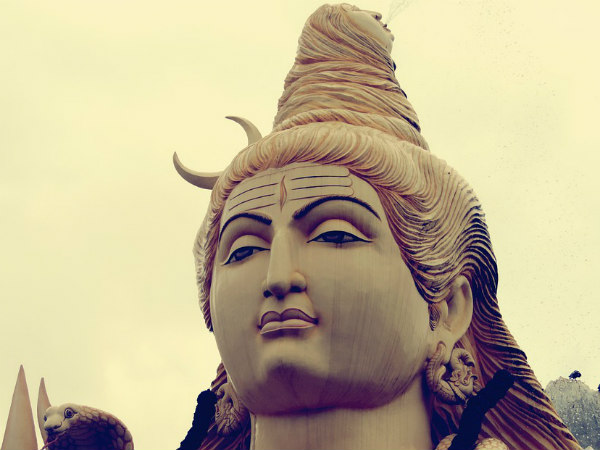 ১. মহাদেবের পুজো শুরু করুন: