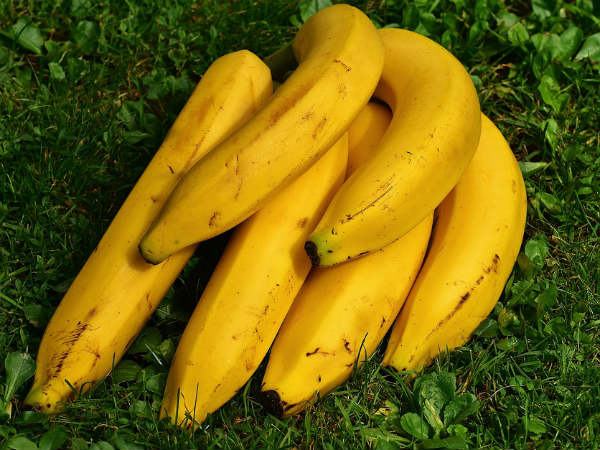 ১. কলা: