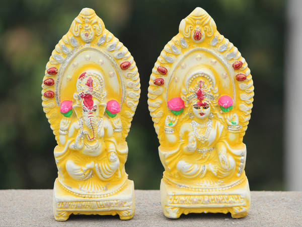 ৫. গৃহস্থের পরিবেশে পবিত্রতার ছোঁয়া লাগে: