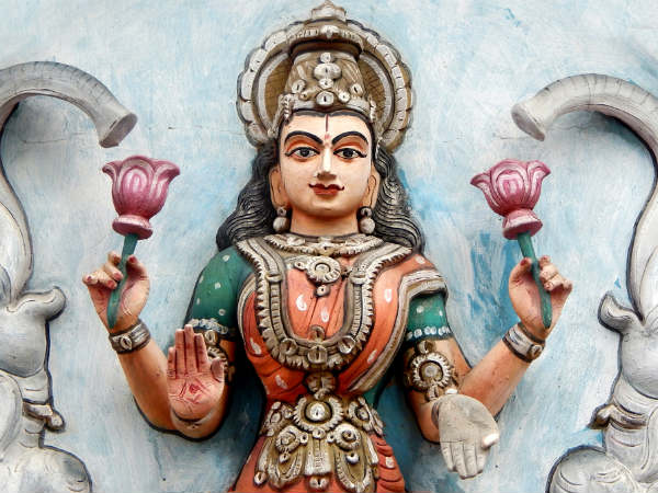 ৫. লক্ষ্মীর ছবি: