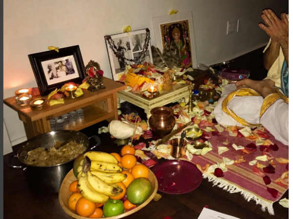 ১২. পুজোর সামগ্রি রাখতে হবে কোন দিকে?