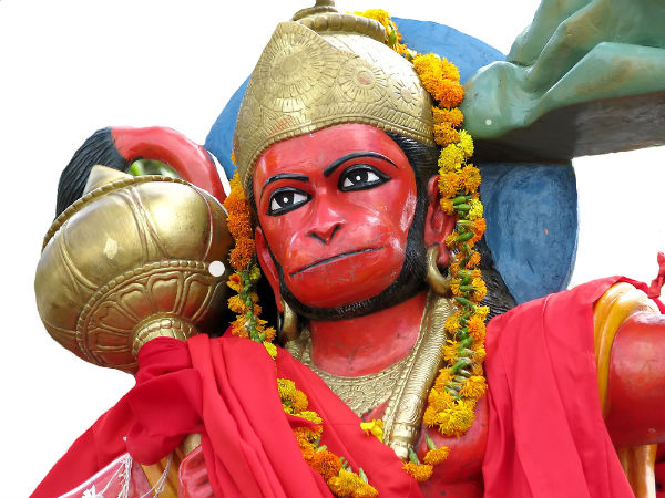 ৫. গদা হাতে দাঁড়িয়ে সর্বশক্তিমান: