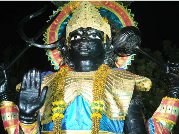 ৩. দান করা মাস্ট: