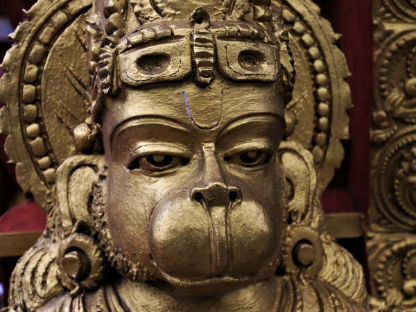 ৩. ভূত-প্রেত সব দূরে পালায়: