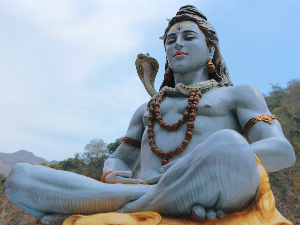 ২. সোমবার: