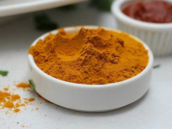 ৩.বৃহস্পতিবার মানেই হলুদের টিকা: