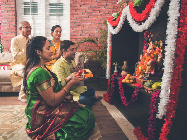 ৪. ঠাকুর ঘর:
