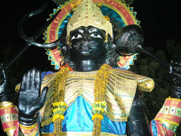 ১. অশ্বত্থ গাছের পুজো করতে ভুলবেন না যেন: