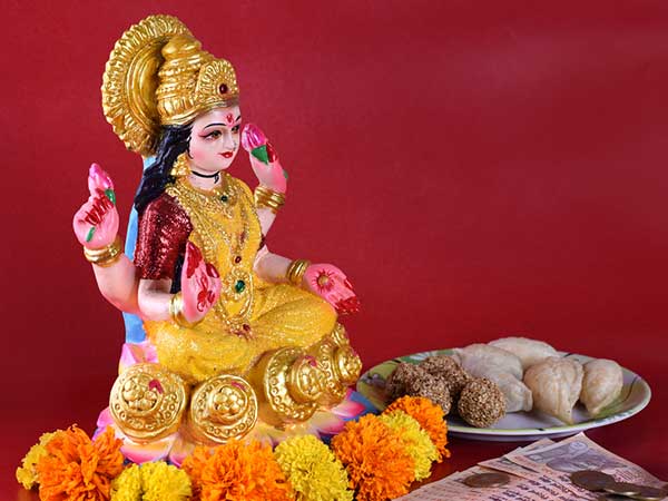 ৪. মায়ের আশীর্বাদে নানাবিধ সুফল লাভ করতে: