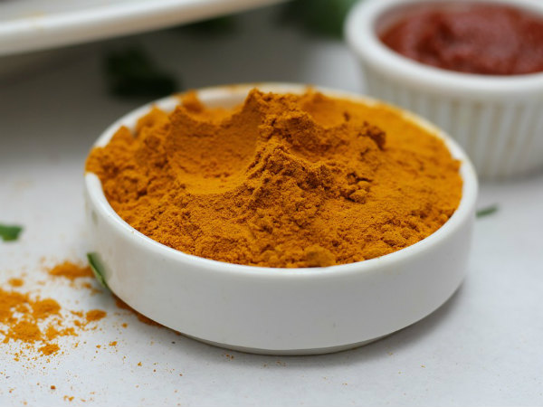৬. হলুদ: