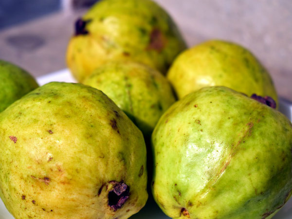 ৫. ত্বক ফর্সা হয়: