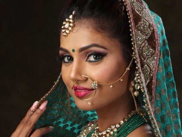 ৫) কোন ধরনের মেক-আপ করতে চান তা ঠিক করুন
