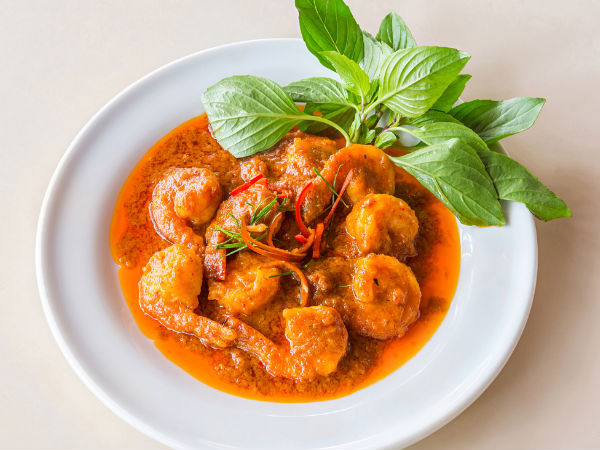 ১) নারকেল চিংড়ি