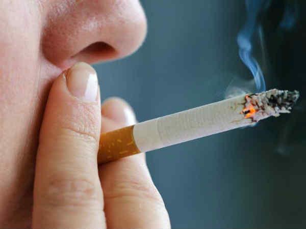 ১) ধূমপান ও মদ্যপান থেকে দূরে থাকুন