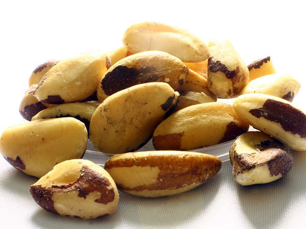 ৫) ব্রাজিলিয়ান নাটস্