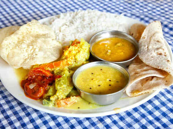 হালকা খাবার খান