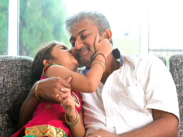 ৬) তার বন্ধুদের গ্রহণ করুন