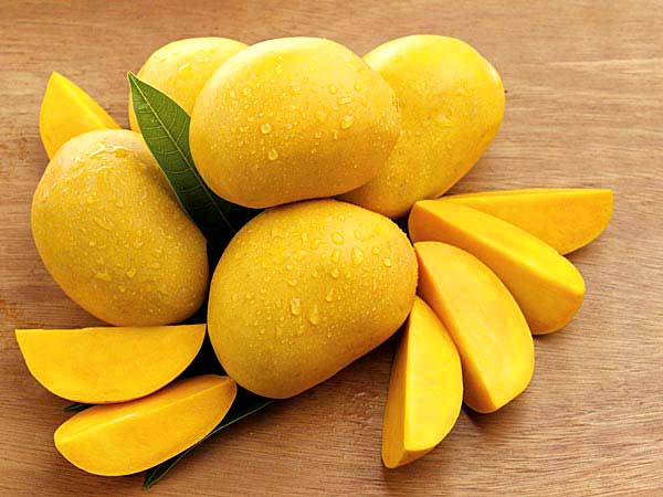 ৩) আমের ফেস মাস্ক