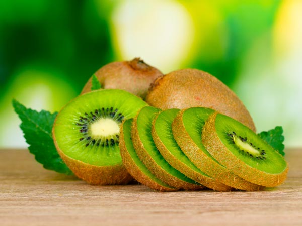 কিউই ও বেসনের ফেস প্যাক
