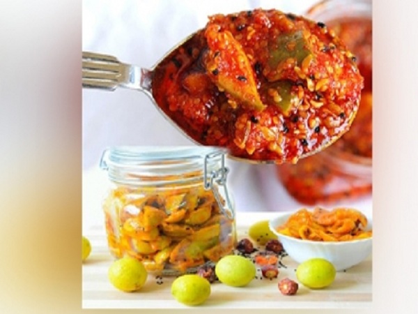 হিং ও হলুদ