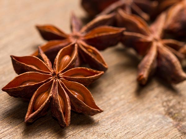 ৭) অ্যানিস